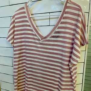 V-neck T-shirt